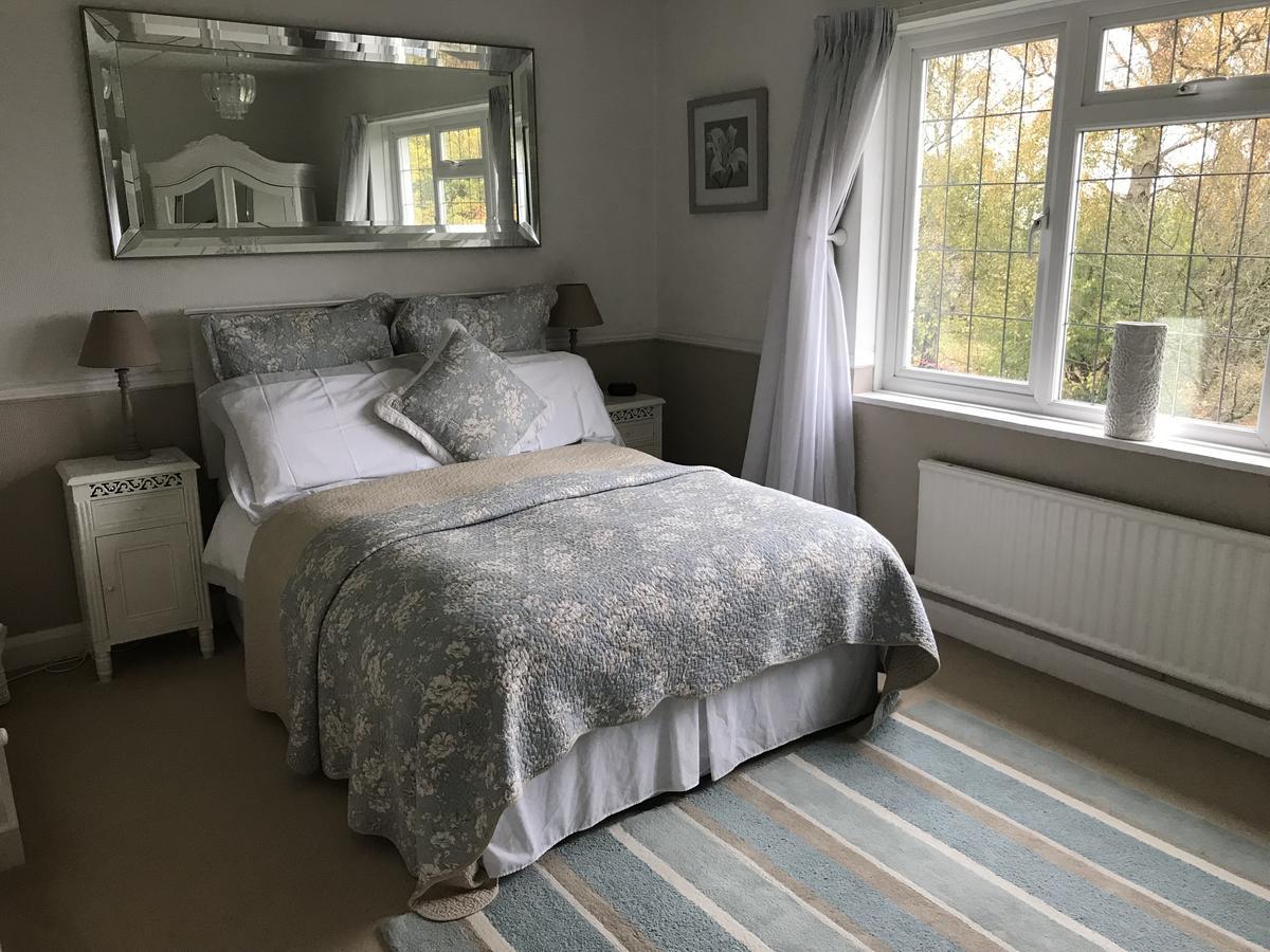 West Tyning Bed & Breakfast Bitton Exterior photo